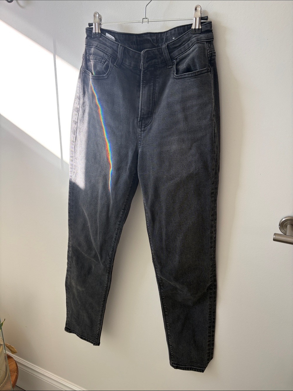 American Eagle Outfitters High-Rise Washed Black Skinny Jeans